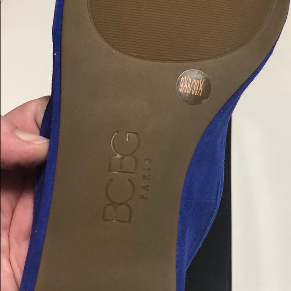 BCBG Paris Zarine Suede Flats - Picture 6 of 8